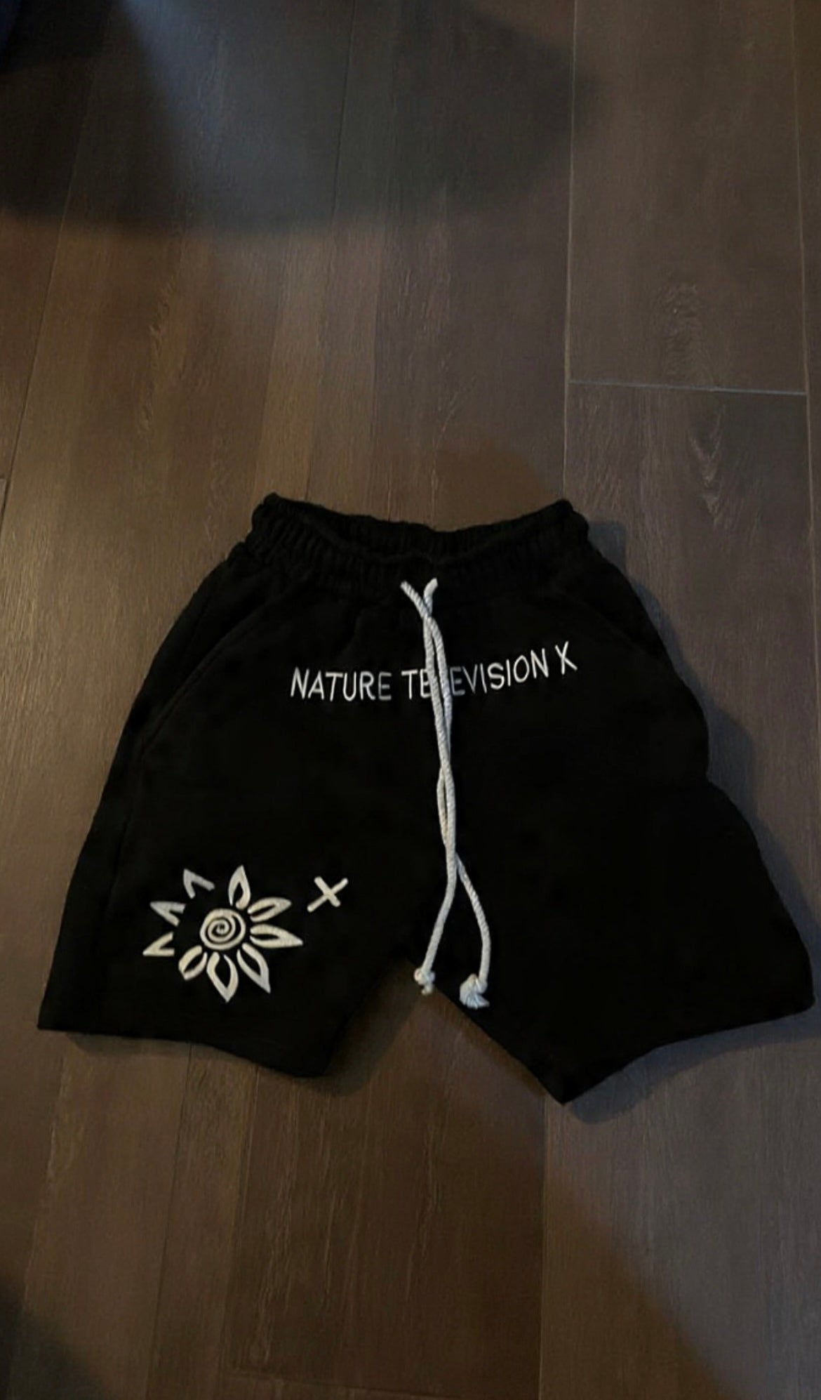 Flower X SHORTS