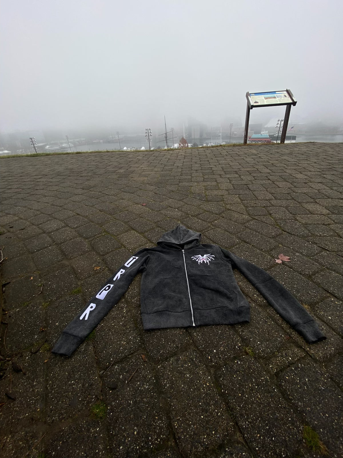 RPRT hoodie